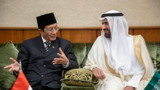 Menag RI dan Menhaj Saudi Bertemu di Masjidil Haram, Bahas Haji dan Pemberdayaan Umat