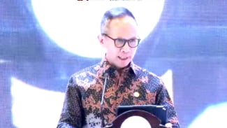 Ketua OJK Ungkap Strategi Sektor Jasa Keuangan Dukung Wujudkan Indonesia Emas 2045