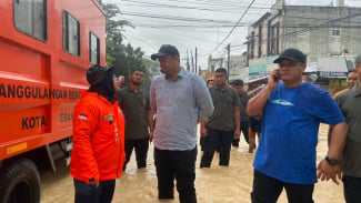 Usai Nyoblos, Bobby Nasution Pantau Banjir di Kota Medan