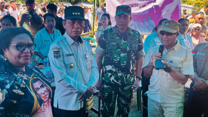 Kapolda Papua Irjen. Pol. Petrus Patrige Rudolf Renwarin 