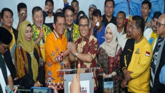 Quick Count Poltracking Capai 100 Persen, Ansar-Nyanyang Unggul di Pilkada Kepri 2024