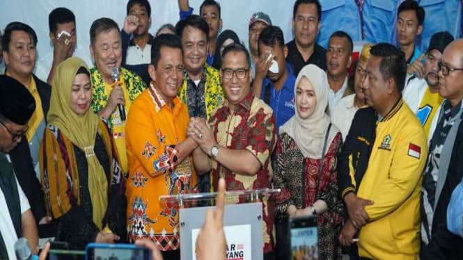 Cagub-cawagub Kepri nomor urut 1, Ansar Ahmad-Nyanyang Haris Pratamura.