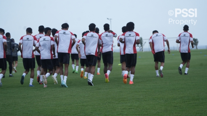 6748c7ecdcd2e-timnas-indonesia-menjalani-pemusatan-latihan-di-bali-jelang-piala-aff-2024_663_372