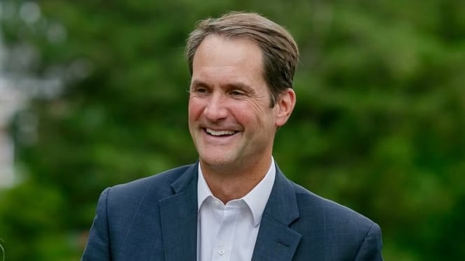 Politikus Partai Demokrat AS dari Connecticut, Jim Himes