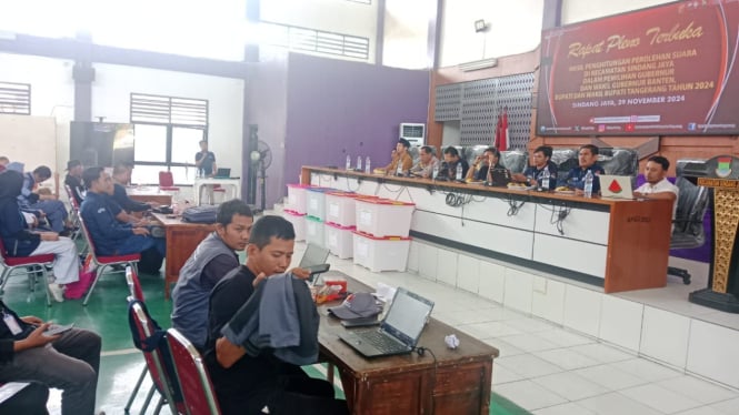 Rapat sidang pleno perhitungan suara di wilayah hukum Polresta Tangerang