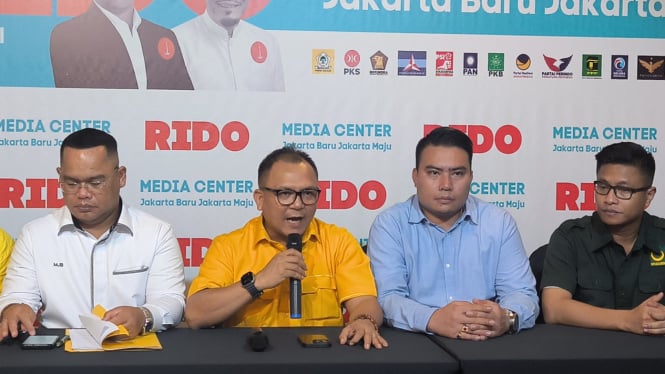 Sekretaris Timses Pemenangan RK-Suswono, Basri Baco dalam konferensi pers di Kantor DPD Partai Golkar, Jakarta Pusat, Senin, 2 Desember 2024