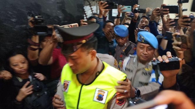 Aipda Robig Zaenudin menjalani sidang etik propam Polda Jateng