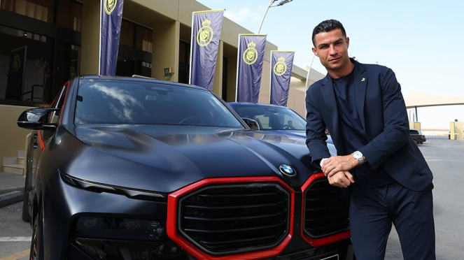 Cooodo Ronaldo tiene BMW XM