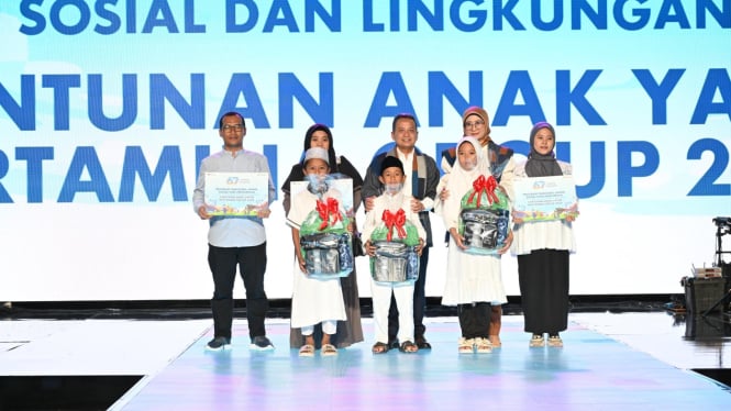 Pertamina Group memberikan santunan kepada 35.886 anak yatim dan piatu