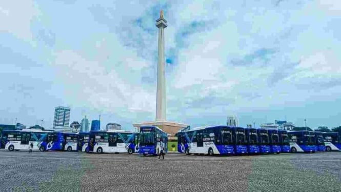 Transjakarta luncurkan 200 bus listrik di Jakarta, Selasa, 10 Desember 2024.