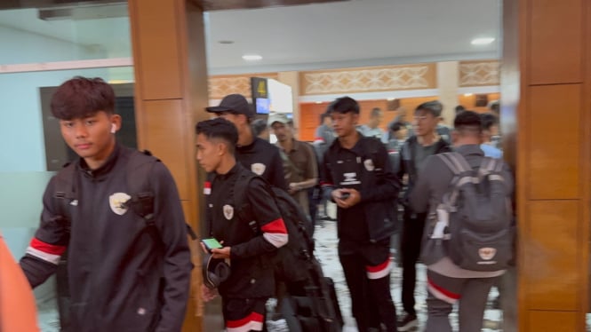 Skuad Timnas Indonesia tiba di Bandara Adi Soemarmo.