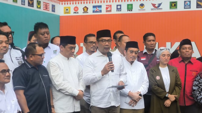 Paslon Ridwan Kamil-Suswono konferensi pers mengenai kekalahan di Pilkada Jakarta 2024 di Kantor DPD Partai Golkar, Jakarta Pusat, Jumat, 13 Desember 2024