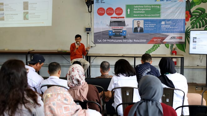 Evento Manténgase seguro, conduzca de forma inteligente organizado por Auto2000