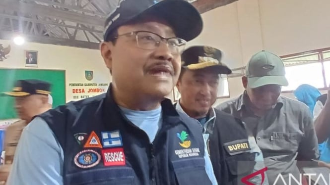 Menteri Sosial RI Saifullah Yusuf saat di Jombang, Jawa Timur.