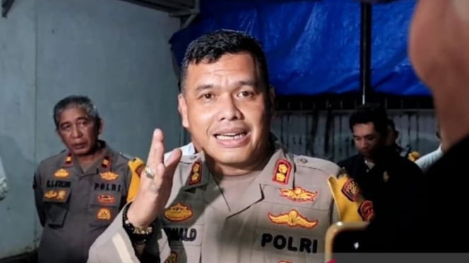 Superintendente de policía de Gowa AKBP Reonald TS Simanjuntak 