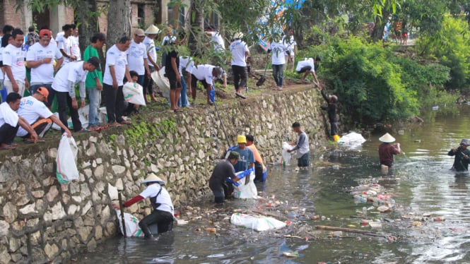 BRI Ajak Masyarakat Jaga Ekosistem Sungai dan Edukasi Lingkungan Bebas Sampah