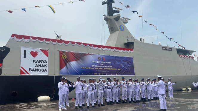 VIVA Militer: Kapal Perang KRI Hampala-880 buatan galangan kapal dalam negeri