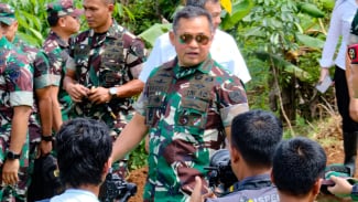 Gara-gara Babi Jalan Kaki ke Papua, Jenderal TNI Maruli Kocok Isi Perut Pemirsa