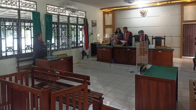 Suasana sidang perdana gugatan sengketa Pilkada Banjarbaru 2024 tanpa kehadiran pihak tergugat, KPU Banjarbaru 