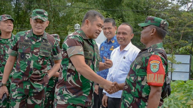 VIVA Militer: Jenderal TNI Maruli Simanjuntak dan Lettu Unang Sunarya