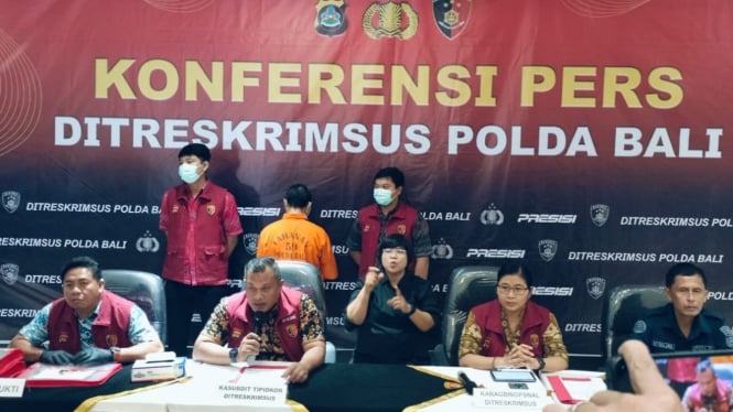 Pengungkapan kasus korupsi Ketua LPD Desa Adat Ngis, Tejakula di Polda Bali