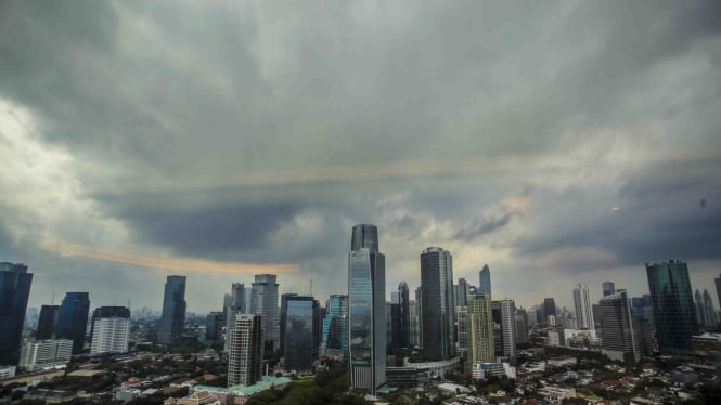 Daftar 10 Negara yang Paling Banyak Investasi di Indonesia pada Kuartal I-2025