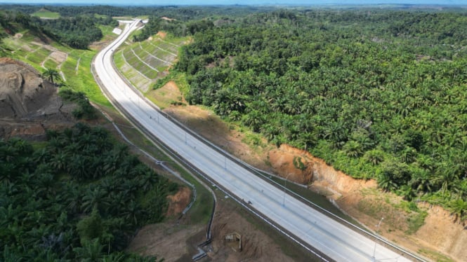 Ruas jalan Tol Tj Pura-Brandan.(dok Hutama Karya)