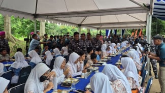 TNI AL Uji Coba Makan Siang Bergizi Gratis Serentak di 18 Titik Seluruh Indonesia