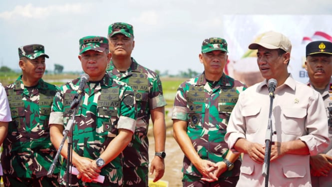 Panglima TNI Jenderal Agus Subiyanto dan Mentan Amran Sulaiman