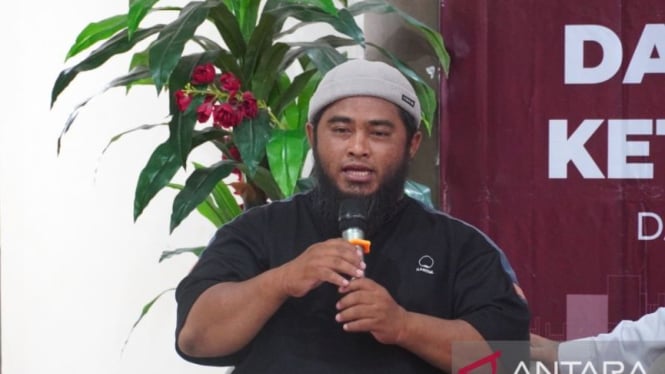 ntan narapidana terorisme (napiter) Iskandar alias Abu Qutaibah alias Guru Kendo alias Alex saat menjadi pembicara di Bima, Nusa Tenggara Barat, Kamis, 19 Desember 2024.