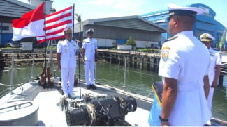  Letkol Eko Darmawan dan Mayor Andy Ribuantoro Resmi Jabat Komandan KRI