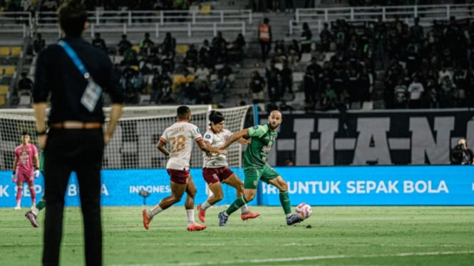 Persebaya vs Borneo FC