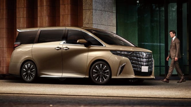 All New Toyota Alphard PHEV (Plug-in Hybrid Electric Vehicle)