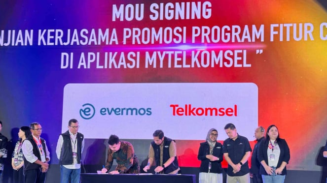 Perjanjian kerja sama Evermos dan Telkomsel.