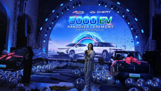 Anya Geraldine Kepincut Mobil Gagah yang Ada Fitur Pijatnya