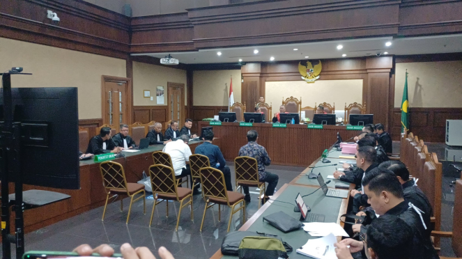 Sidang dakwaan tiga hakim kasus Ronald Tannur di Pengadilan Tipikor, Jakarta