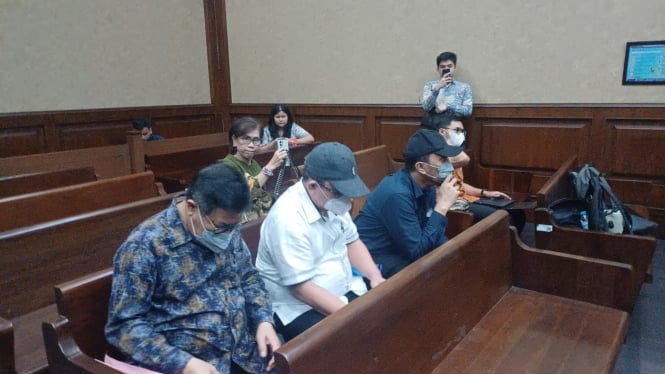 Tiga hakim Ronald Tannur jalani sidang dakwaan di Pengadilaan TIpikor pada PN Jakarta Pusat