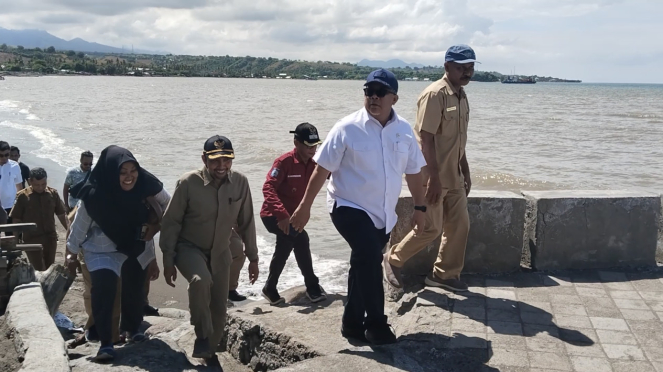 Wamen PKP Fahri Hamzah tinjau Labuhan Sumbawa, NTB