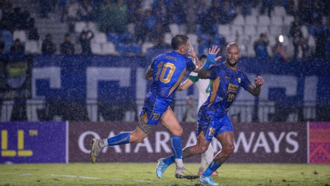 David da SIlva dan Tyronne del Pino merayakan gol Persib di AFC Champions League 2 (Dok AFC 2024)