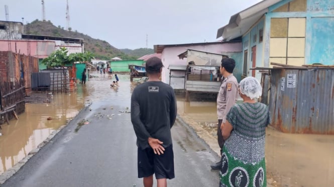 Kondisi banjir di Sumbawa Barat.