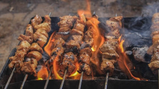 Tips Menyalakan Arang untuk Bakar-bakar di Malam Tahun Baru, Mudah dan Cepat