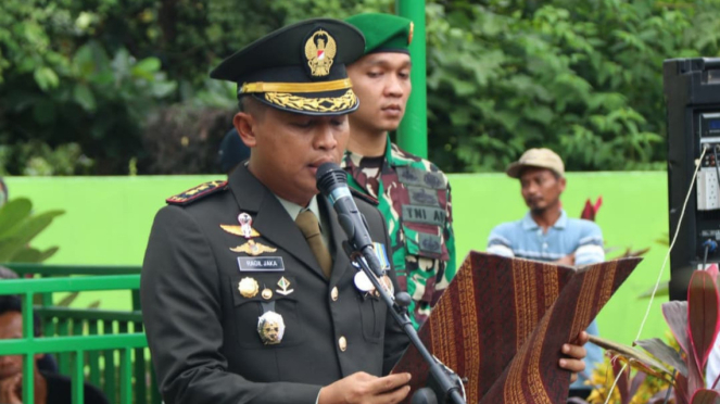 VIVA Militer: Pemakaman militer untuk Serda Jesus Abdila