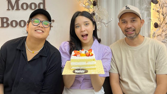 Kejutan Ulang Tahun, Bunga Reyza Dapat Perlakuan Manis dari Penggemar