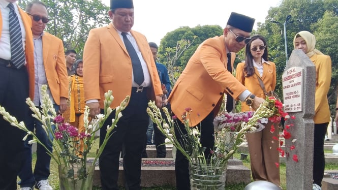 Ketum Ormas MKGR dan Wakil Ketua DPR RI, Adies Kadir