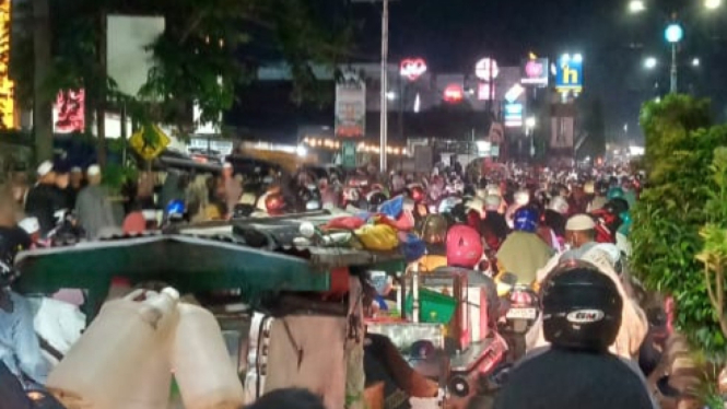 Penampakan skema one way di sepanjang Jalan Ahmad Yani selepas pelaksanaan haul - Foto Dok Faidur 