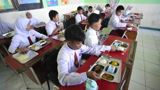 Program makan bergizi gratis, program makan siang gratis