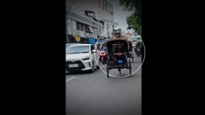 VIVA Militer: Jenderal Marinir naik becak