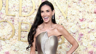 Raih Golden Globe Awards, Demi Moore Tak Sangka Bisa Berjaya di 'Titik Terendah'