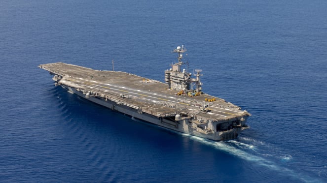 VIVA Militer: Kapal Induk Nuklir USS Harry S. Truman (CVN-75)