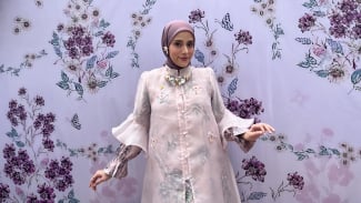 Fairuz A Rafiq Bagikan Tips Pilih Baju Muslim, Nyaman Tapi Tetap Cantik dan Sopan